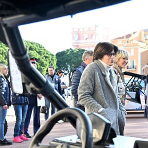 La princesse Stéphanie de Monaco, accompagnée de Dominique Serra, fondatrice et organisatrice du rallye, mais aussi de la ministre de l'économie et des finances du Maroc Nadia Fettah Alaoui et du parrain de coeurde la course, Jean Marc Généreux, a donné le départ de la 32ème édition du Rallye des Gazelles "Rallye Aïcha des e-gazelles" sur la place du palais princier à Monaco, le 4 mars 2023 avant le départ de l'ensemble des équipages à Nice. © Bruno Bebert/Bestimage