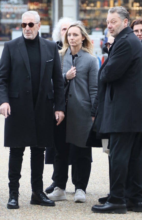 Jean-Claude Darmon et Frédéric, le fils de J.Fontaine - Cérémonie funéraire de la légende du football français Just Fontaine en la cathédrale Saint-Etienne de Toulouse, France, le 6 mars 2023. Just Fontaine, sélectionné à 21 reprises en équipe de France, Just Fontaine s'illustre lors de la Coupe du monde de 1958 dont il est meilleur buteur avec treize buts un record qui tient toujours en 2023. Sa carrière de joueur prend fin prématurément en 1960, à cause d'une blessure, est décédé à l'âge de 89 ans le 1er mars 2023. © Patrick Bernard/Bestimage