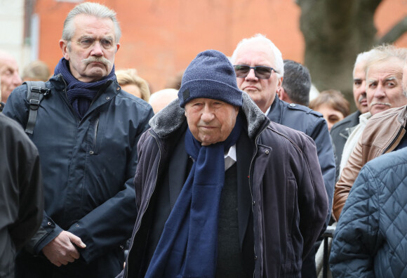 Frédéric Thiriez, ancien président de la LFP, et Guy Roux - Cérémonie funéraire de la légende du football français Just Fontaine en la cathédrale Saint-Etienne de Toulouse, France, le 6 mars 2023. Just Fontaine, sélectionné à 21 reprises en équipe de France, Just Fontaine s'illustre lors de la Coupe du monde de 1958 dont il est meilleur buteur avec treize buts un record qui tient toujours en 2023. Sa carrière de joueur prend fin prématurément en 1960, à cause d'une blessure, est décédé à l'âge de 89 ans le 1er mars 2023. © Patrick Bernard/Bestimage