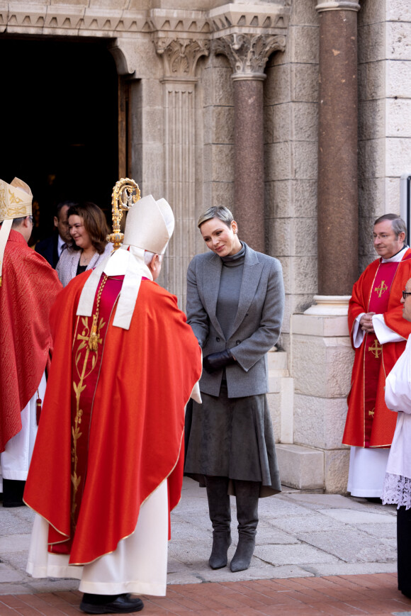 La princesse Charlène de Monaco assiste à la messe pontificale lors de la célébration de la Sainte Dévote à Monaco, le 27 janvier 2023. © Claudia Albuquerque/Bestimage 