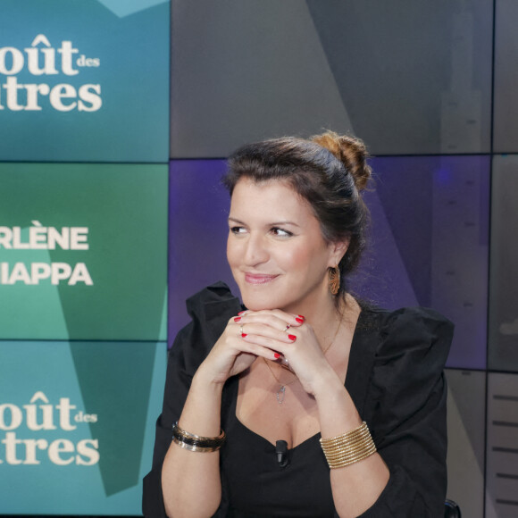 Engagée sur la cause des femmes, Marlène Schiappa s'est vue critiquée par Andréa Bescond sur son manque d'action.
Exclusif - Marlène Schiappa - Marlène Schiappa est l'invitée de Valérie Bénaïm dans son émission Le Goût des Autres, enregistrée le 16 février 2023 sur I24 News © Jack Tribeca / Bestimage