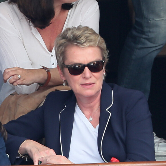 Elise Lucet - People dans les tribunes des Internationaux de France de Tennis de Roland Garros à Paris. Le 9 juin 2018 © Cyril Moreau / Bestimage