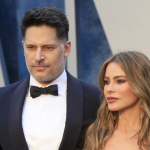 Sofi.a Vergara a également assisté à la soirée avec son mari Joe Manganiello.
Joe Manganiello et sa femme Sofia Vergara au photocall de la soirée "Vanity Fair" lors de la 95ème édition de la cérémonie des Oscars à Los Angeles, le 12 mars 2023. 