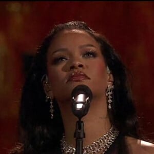 Et Rihanna, enceinte, était plus sexy que jamais ! 
Rihanna à la 95ème édition de la cérémonie des Oscars à Los Angeles, le 12 mars 2023. 