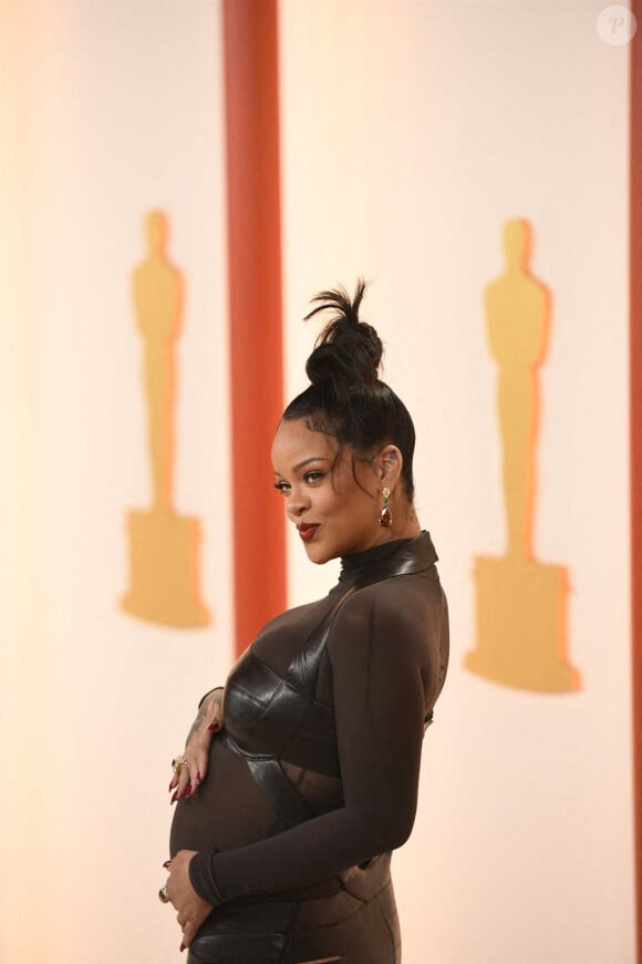 Rihanna (enceinte) au photocall de la 95ème édition de la cérémonie des Oscars à Los Angeles, le 12 mars 2023. 