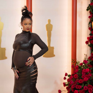 Rihanna (enceinte) au photocall de la 95ème édition de la cérémonie des Oscars à Los Angeles, le 12 mars 2023. 