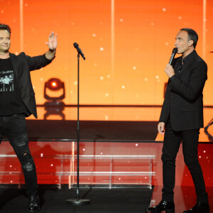 Exclusif - David Hallyday et Nikos Aliagas - Enregistrement de l'émission "La Chanson secrète 5", qui sera diffusée le 11 janvier 2020 sur TF1, à Paris. Le 17 décembre 2019 © Gaffiot-Perusseau / Bestimage 