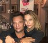 Papa d'Ilona, 27 ans, Emma, 25 ans (filles d'Estelle Lefébure) et de Cameron, 18 ans, né de sa relation avec son actuelle épouse Alexandra Pastor, David Hallyday a exclu l'idée de sacrifier ses enfants au profit de sa carrière. La raison ? Il en a beaucoup trop souffert avec son père Johnny Hallyday et n'a pas voulu infliger la même chose à ses enfants.
David Hallyday avec Ilona Smet et Emma Smet