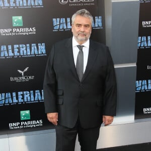 Luc Besson lors de la première de ''Valerian'' au TCL Chinese Theatre à Los Angeles, le 17 juillet 2017. 