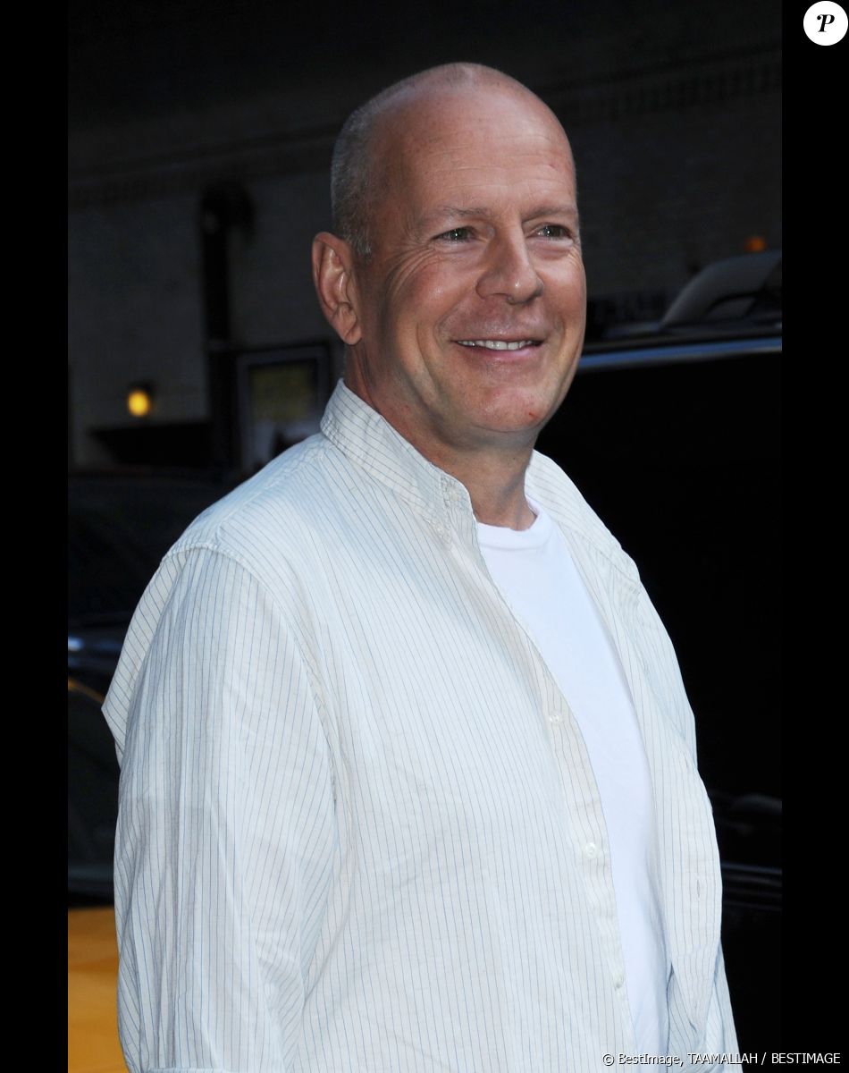 Bruce Willis - People au David Letterman Show à New York le 28 août 2012