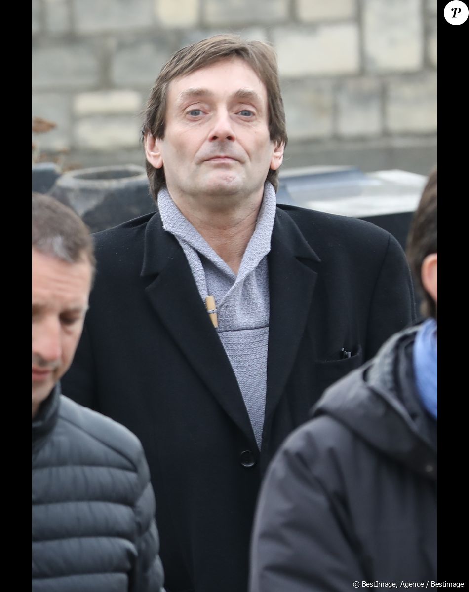 Pierre Palmade lors des obsèques de Véronique Colucci au cimetière communal de Montrouge, le 12 avril 2018.
