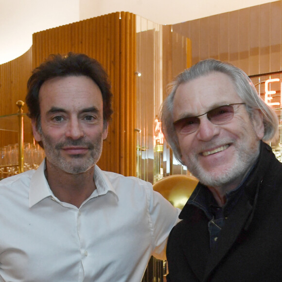 Exclusif - Anthony Delon et Tchéky Karyo à l'occasion de la présentation du livre "Entre chien et loup" de A.Delon au Silencio à Paris le 15 mars 2023. Le 13 mars 2023, Anthony Delon a signé avec les éditions Fayard pour son prochain livre, sous forme de roman, dont la sortie est prévue fin 2023. © Giancarlo Gorassini / Bestimage 