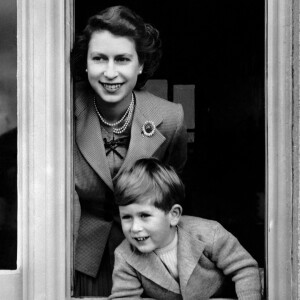 Au Royaume-Uni, les mamans sont célébrées en mars contrairement au mois de juin en France
Archives - La reine Elisabeth II d'Angleterre est décédée à l'âge de 96 ans, après 70 ans de règne, dans son château de Balmoral, le 8 septembre 2022. 