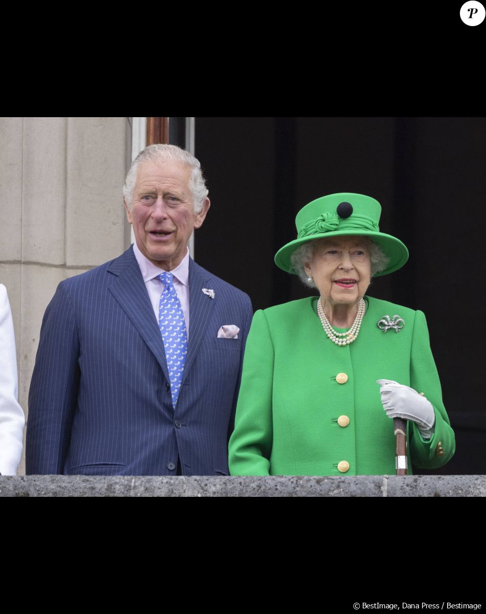 Le prince Charles, prince de Galles, La reine Elisabeth II d'Angleterre - Jubilé de platine de la reine Elisabeth II d'Angleterre à Bukingham Palace à Londres, le 5 juin 2022.
