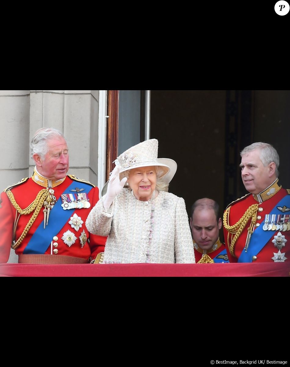 Le prince William, duc de Cambridge, le prince Charles, prince de Galles, la reine Elisabeth II d'Angleterre, le prince Andrew, duc d'York - La famille royale au balcon du palais de Buckingham lors de la parade Trooping the Colour 2019, célébrant le 93ème anniversaire de la reine Elisabeth II, Londres, le 8 juin 2019.
