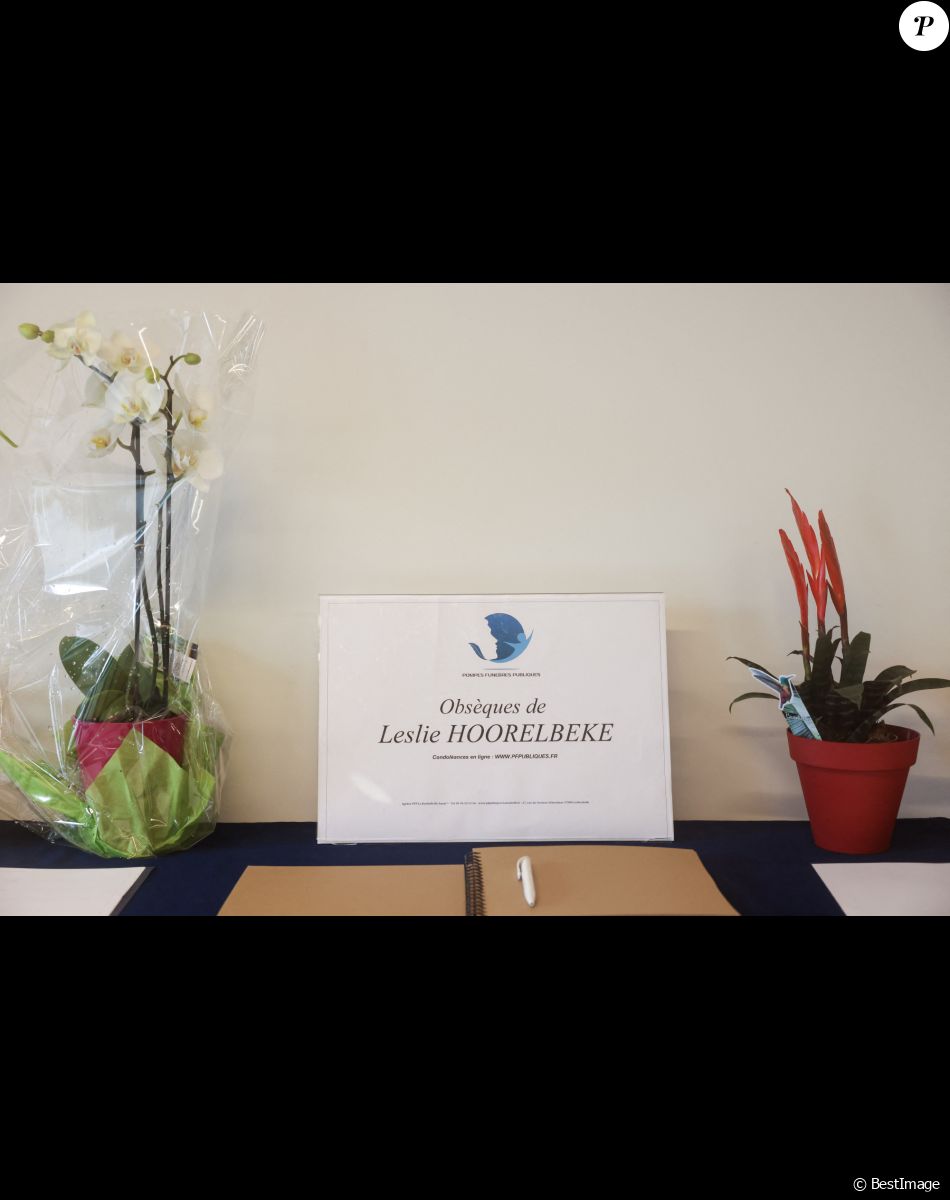 - Obsèques de Leslie Hoorelbeke au crématorium de La Rochelle le 18 mars 2023. Les corps de Leslie Hoorelbeke et de son compagnon Kevin Trompat avaient été retrouvés début mars. Trois hommes ont été mis en examen dont deux pour "assassinats", "modification de l’état des lieux d’un crime pour faire obstacle à la manifestation de la vérité", et "enlèvement et séquestration sans libération volontaire avant le septième jour". Le mobile des suspects reste encore flou pour les enquêteurs. © Laeticia Notariani/Bestimage