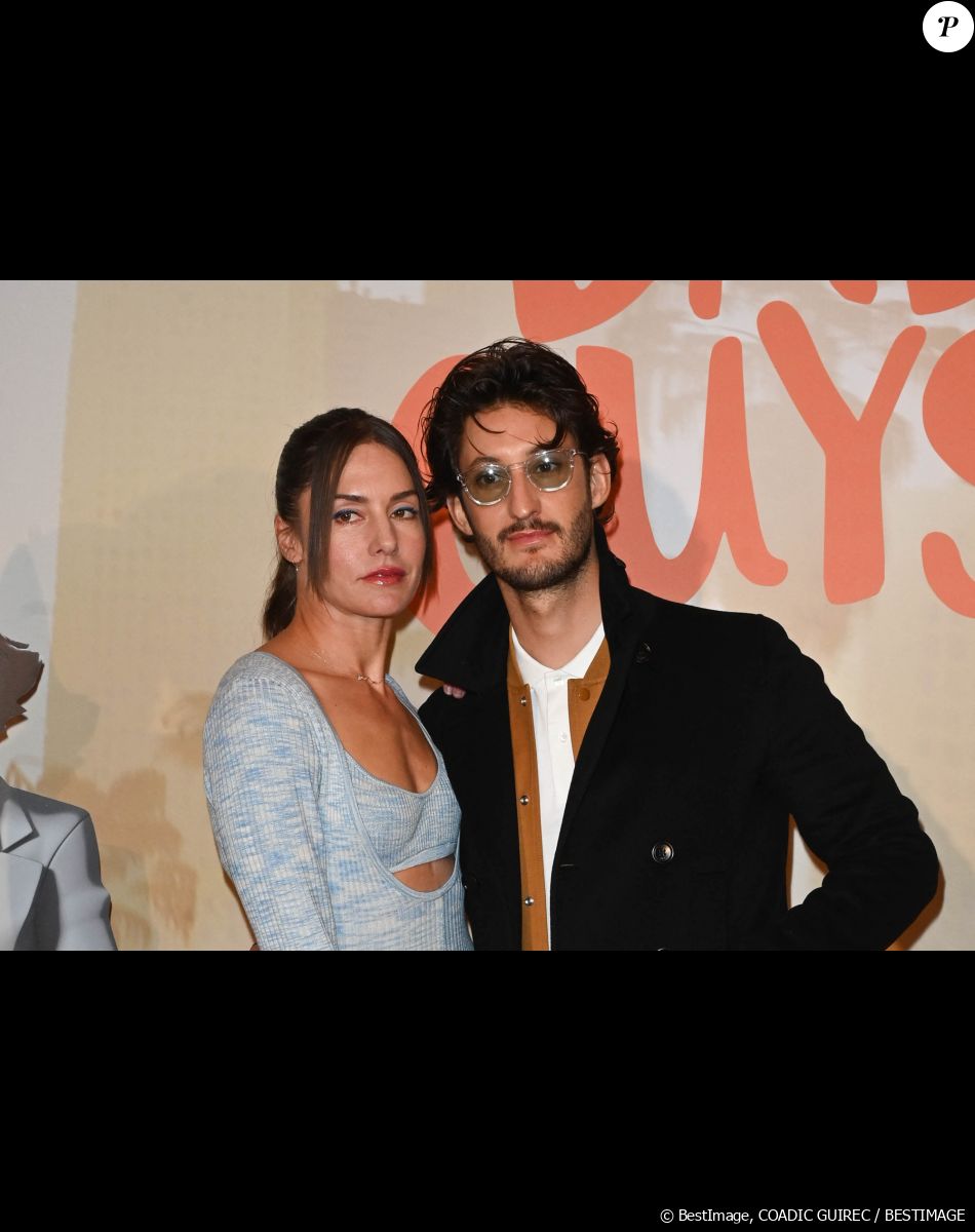 Natasha Andrews et son mari Pierre Niney - Avant-première du film "Les Bad Guys" au cinéma Publicis à Paris. Le 1er avril 2022 © Coadic Guirec / Bestimage