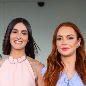 Lindsay Lohan, sa soeur Ali et sa mère Dina à la sortie de show TV de Drew Barrymore à New York le 11 novembre 2022.