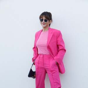 Sophie Marceau a passé beaucoup de temps en Pologne.
Sophie Marceau - Les célébrités au photocall du défilé Jacquemus pour la présentatation de la toute dernière collection "Le Raphia" au Bourget, Seine-Saint-Denis (93), France, le 12 décembre 2022. Habitué à ne pas suivre le calendrier de la Fashion Week de Paris, le designer a présenté sa toute dernière collection "Le Raphia" avec l'une une de ses couleurs favorites : le beige. © Veeren-Clovis/Bestimage 