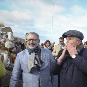 Exclusif - Claude Lelouch - Inauguration de la "Promenade Claude Lelouch" qui porte désormais son nom en présence d'un public nombreux et de la famille du réalisateur à Villers-sur-Mer le 26 mars 2023. © Jack Tribeca / Bestimage