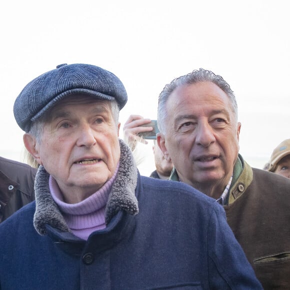 Exclusif - Claude Lelouch - Inauguration de la "Promenade Claude Lelouch" qui porte désormais son nom en présence d'un public nombreux et de la famille du réalisateur à Villers-sur-Mer le 26 mars 2023. © Jack Tribeca / Bestimage