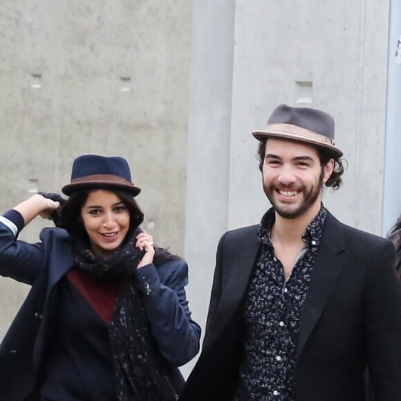 Dans le dialogue, Leïla Bekhti concède que si les agressions concernent les 3 enfants qu'elle a eus avec Tahar Rahim, la donne peut changer
Leila Bekhti et Tahar Rahim Lyon le 19 Octobre 2013 Dans le cadre du Festival Lumiere, plusieurs grands realisateurs dont Quentin Tarantino, Michael Cimino ou encore Jerry Schatzberg ont refait, a leur maniere, "la sortie des usines Lumiere", premier film de l'histoire, a l'endroit meme ou il fut realise en 1895. Une pleiade de comediens francais s'est prete au jeu. Parmi eux Harvey Keitel en famille et Tim Roth 