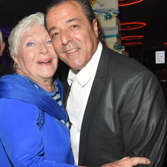 Line Renaud et Chico Bouchikhi (The New Gypsies) - Soirée du 90ème anniversaire de Line Renaud sur le Bateau Potel et Chabot "Pavillon Seine" à Paris le 2 juillet 2018. © Coadic Guirec/Bestimage