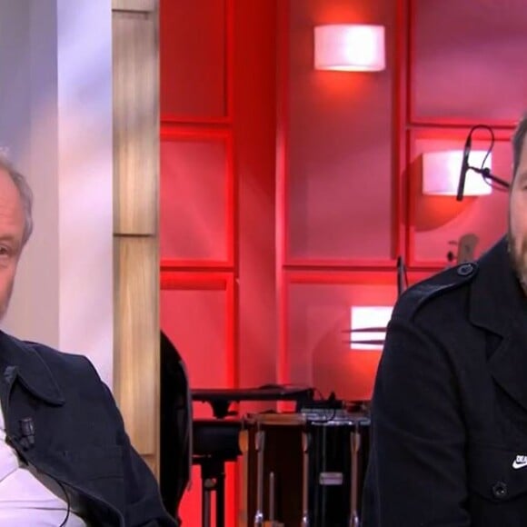 Il a alors vite pris la parole pour recadrer la présentatrice
Anne-Elisabeth Lemoine a reçu Benoît Poelvoorde dans "C à vous", sur France 5, le 30 mars 2023
