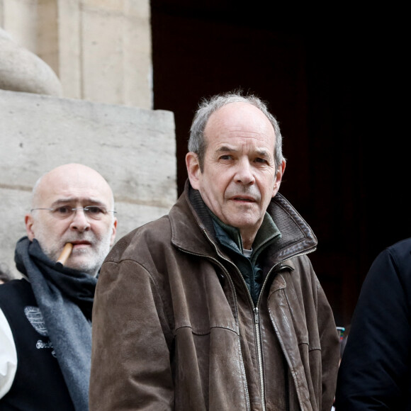 Guest - Sorties des obsèques de Marion Game en l'église Saint Roch à Paris, France, le 31 mars 2023. © Christophe Clovis/Bestimage  Funeral of actress Marion Game in the church of Saint Roch in Paris, France, on 31 March 2023.