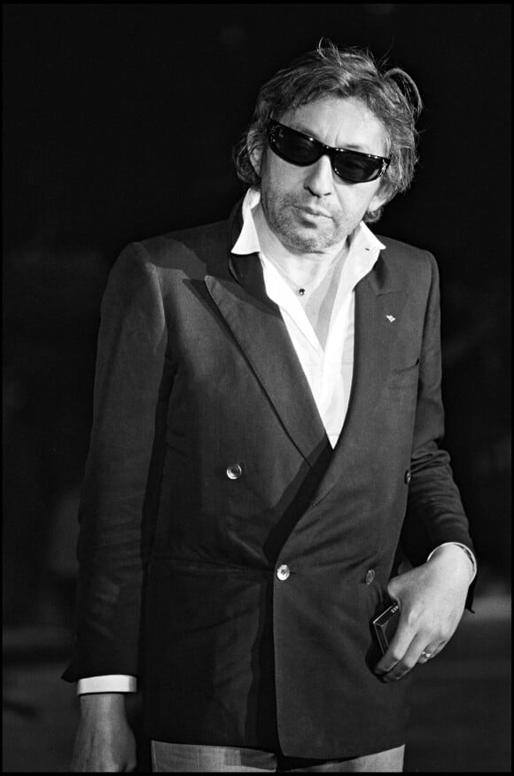 "Il aurait 95 aujourd'hui. Je suis très fière d'annoncer l'ouverture de la billetterie de la Maison Gainsbourg, un long travail qui enfin verra le jour le 20 septembre 2023."
Archives - Portrait de Serge Gainsbourg.