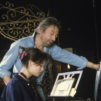 Serge Gainsbourg : Sa fille Charlotte très émue en ce jour spécial, elle fait une grande annonce sur la maison du chanteur