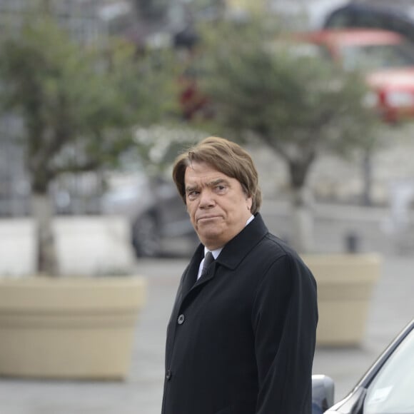 Bernard Tapie - Obsèques de la résistante, journaliste, romancière et veuve de Gaston Defferre, Edmonde Charles-Roux en la cathédrale de la Major à Marseille le 23 janvier 2016.