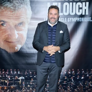 Exclusif - Bruce Toussaint - Photocall - Spectacle symphonique Claude Lelouch "D'un film à l'autre" au Palais des Congrès de Paris le 14 novembre 2022. © Moreau / Rindoff / Bestimage 