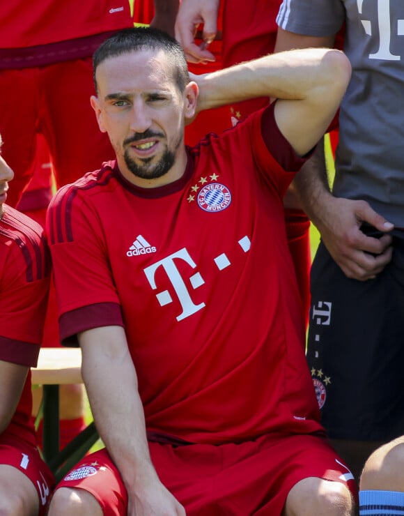 Le fils de Franck Ribéry change de look
 
Franck Ribéry - Présentation officielle de l'équipe du Bayern de Munich à Munich.