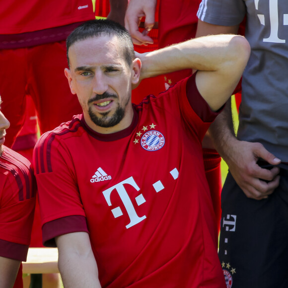 Le fils de Franck Ribéry change de look
 
Franck Ribéry - Présentation officielle de l'équipe du Bayern de Munich à Munich.
