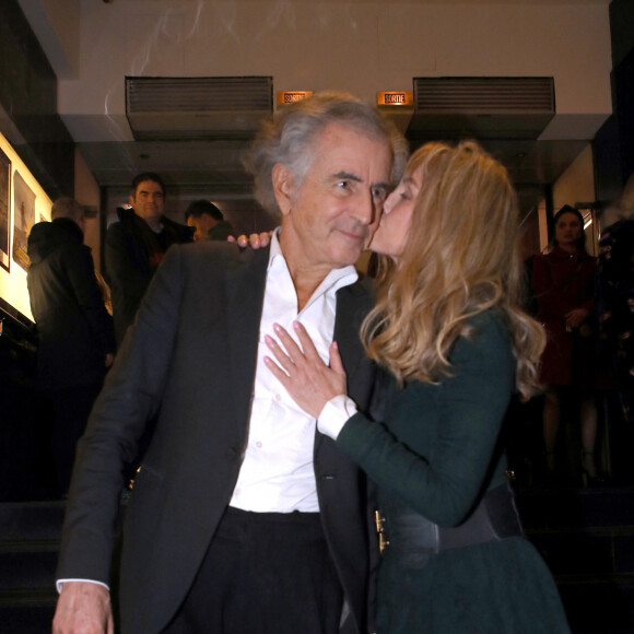 Bernard-Henri Lévy (BHL) et sa femme Arielle Dombasle - Présentation et projection du documentaire de Bernard-Henri Lévy (BHL) sur la guerre en Ukraine : "Slava Ukraini" (Gloire à l'Ukraine) au Cinéma Balzac à Paris, le 6 Février 2023. © Bertrand Rindoff / Bestimage