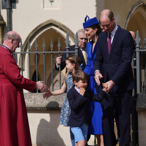 Catherine (Kate) Middleton, princesse de Galles, La princesse Charlotte de Galles, Le prince William, prince de Galles, Le prince Louis de Galles, Le prince Andrew, duc d'York - La famille royale du Royaume Uni arrive à la chapelle Saint George pour la messe de Pâques au château de Windsor le 9 avril 2023. 