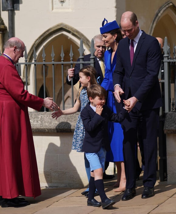 Catherine (Kate) Middleton, princesse de Galles, La princesse Charlotte de Galles, Le prince William, prince de Galles, Le prince Louis de Galles, Le prince Andrew, duc d'York - La famille royale du Royaume Uni arrive à la chapelle Saint George pour la messe de Pâques au château de Windsor le 9 avril 2023. 