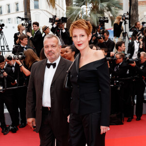 Natacha Polony "femme soumise" : son mari est un célèbre journaliste et "macho" 
Info - Périco Légasse, le mari de Natacha Polony, se présente aux élections régionales - Natacha Polony et son mari Périco Légasse - Montée des marches du film "Sibyl" lors du 72ème Festival International du Film de Cannes