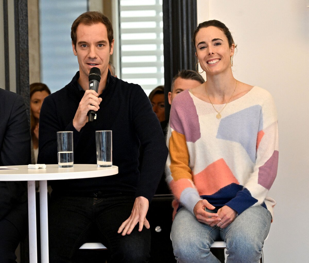 Photo Richard Gasquet Et Aliz Cornet Durant La Pr Sentation De La Hopman Cup Qui Sinstalle