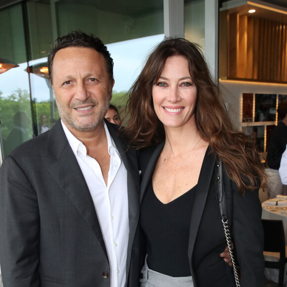 Arthur et Mareva Galanter au déjeuner de la finale Messieurs de France Télévision (jour 15) sur la terrasse de France Télévision lors des Internationaux de France de Tennis de Roland Garros 2022 à Paris, France, le 5 Juin 2022. © Bertrand Rindoff/Bestimage 