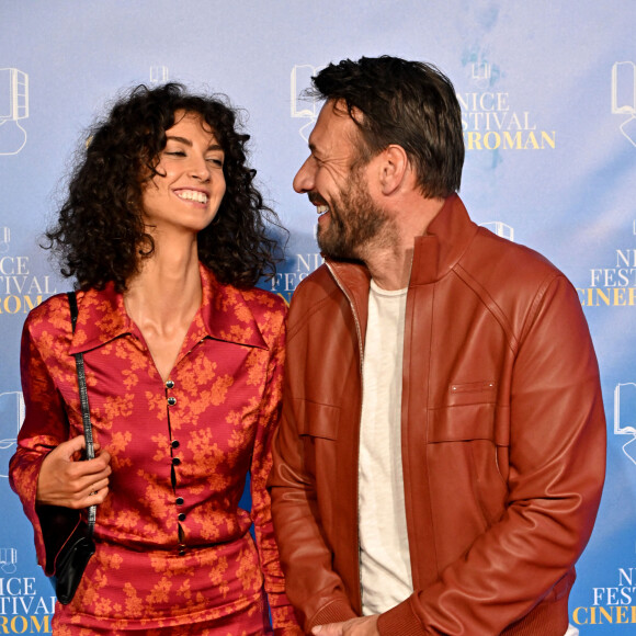 On ignore si son chéri est dans les parages mais une chose est sûre, elle est loin d'être seule.
Samuel Le Bihan et son ex fiancée Stefania Cristian - 4e édition du festival Cinéroman à Nice au cinéma Pathé Gare du Sud le 6 octobre 2022. © Bruno Bebert / Bestimage