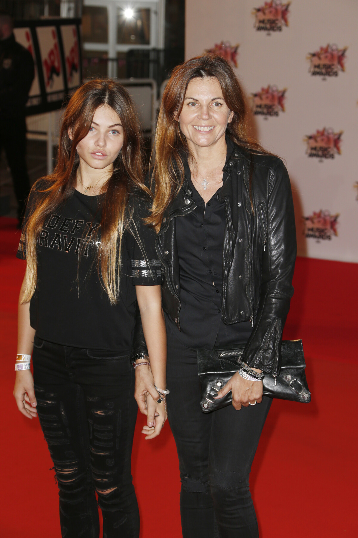 Photo V Ronika Loubry Et Sa Fille Thylane Blondeau Arriv Es La Me C R Monie Des Nrj