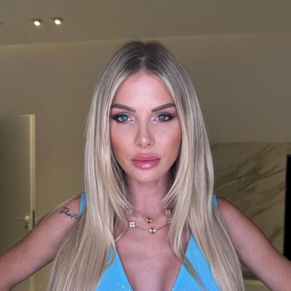 Jessica Thivenin prend la pose sur Instagram
