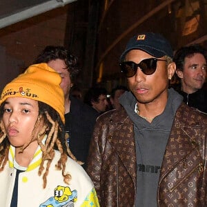 Exclusif - Pharrell Williams et son fils Rocket Ayer - Les célébrités au concert de Jay Z à la fondation Louis Vuitton à Paris, France, le 14 avril 2023. © Da Silva-Perusseau/Bestimage 