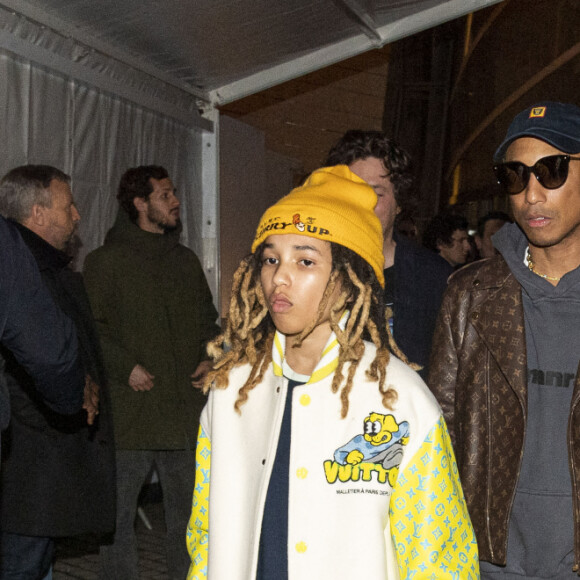 Exclusif - Pharrell Williams et son fils Rocket Ayer, Antoine Arnault et Delphine Arnault - Les célébrités au concert de Jay Z à la fondation Louis Vuitton à Paris, France, le 14 avril 2023. © Da Silva-Perusseau/Bestimage 