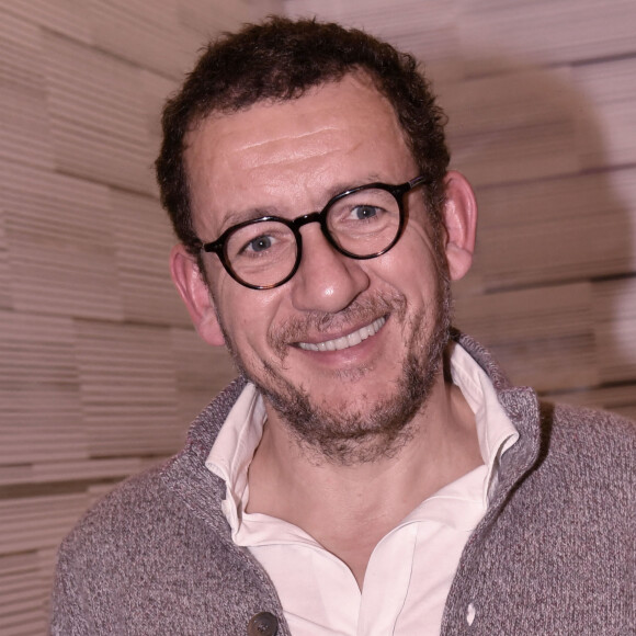 À l'occasion de la promotion de ce long-métrage, Dany Boon s'est confié à nos confrères du Parisien et est revenu sur un épisode traumatisant de son enfance.
Exclusif - Dany Boon - People dans les loges lors du huitième de finale aller de la Ligue des champions entre le PSG et le Real Madrid au Parc des Princes à Paris le 15 février 2022. © Rachid Bellak/Bestimage 