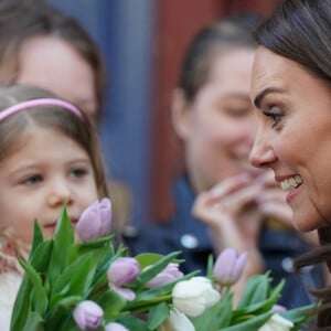 Catherine (Kate) Middleton, princesse de Galles, lors d'une visite au pub "The Rectory" à Birmingham, le 20 avril 2023. Ils ont rencontré les futurs dirigeants et propriétaires d'entreprises locales du secteur des industries créatives de la ville. 