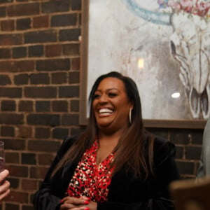 Catherine (Kate) Middleton, princesse de Galles, lors d'une visite au pub "The Rectory" à Birmingham, le 20 avril 2023. Ils ont rencontré les futurs dirigeants et propriétaires d'entreprises locales du secteur des industries créatives de la ville. 