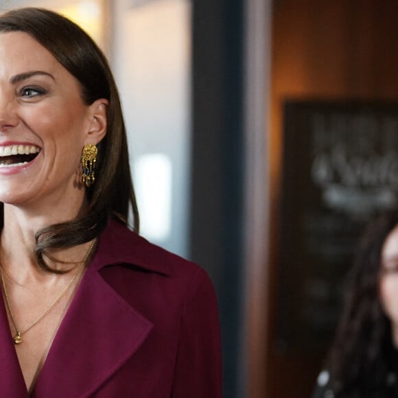 Catherine (Kate) Middleton, princesse de Galles, lors d'une visite au pub "The Rectory" à Birmingham, le 20 avril 2023. Ils ont rencontré les futurs dirigeants et propriétaires d'entreprises locales du secteur des industries créatives de la ville. 